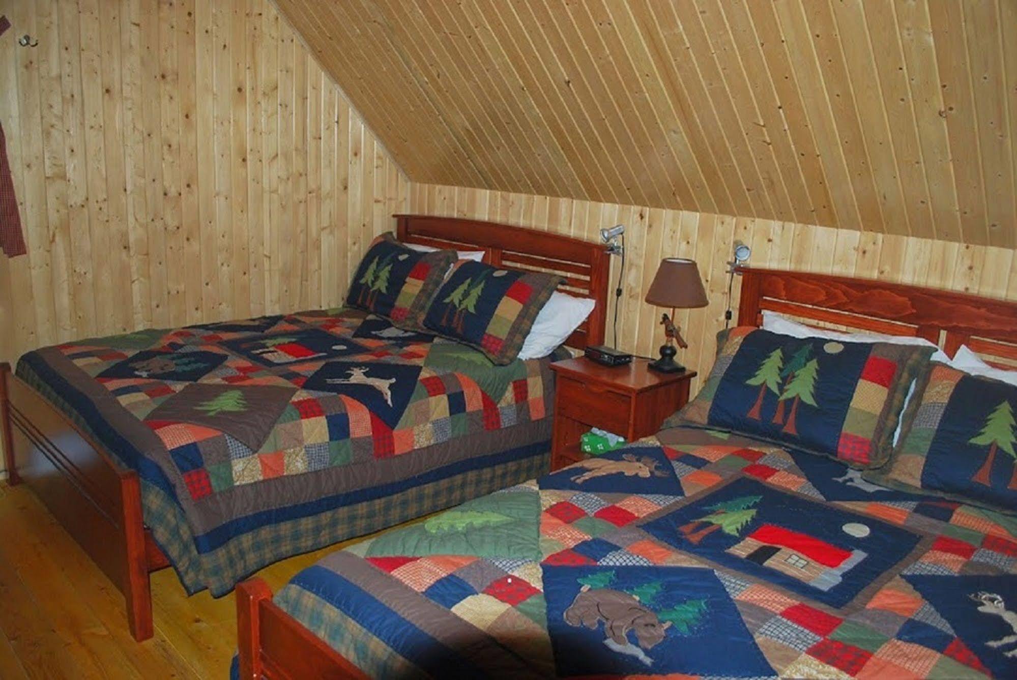 Auberge De La Riviere Matapedia - Matapedia River Lodge Routhierville Buitenkant foto